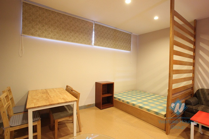 Nice studio available for lease on Au Co street, Tay Ho, Hanoi